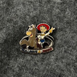 Disney Pin Trading 2005 Bullseye and Jessie